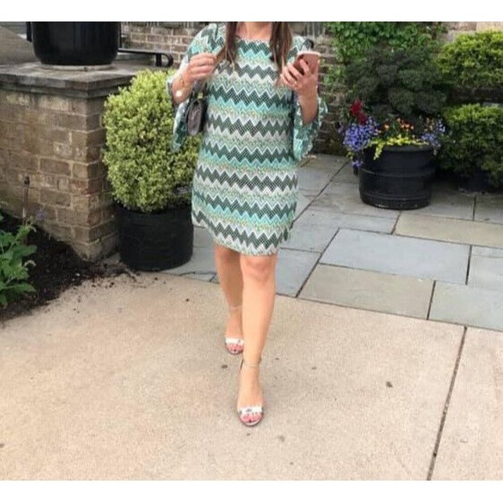 Trinity Womens Green Floral and Geometric Print Bell Sleeve Shift Dress - Small